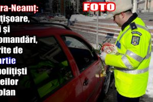Piatra-Neamţ: Mărţişoare, flori şi recomandări, oferite de 1 Martie de poliţişti femeilor la volan