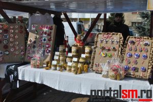 FOTOGALERIE. Mărţişoare spectaculoase în centrul Sătmarului. Creaţii originale şi tradiţionale