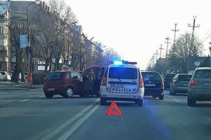 FOTO. Accident pe b-dul Lucian Blaga