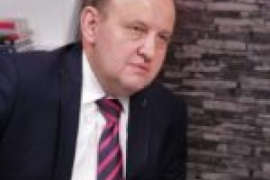 În căutare de investitori, primarul PSD Luca Mălăiescu îl felicită pe primarul PNL Nelu Popa!