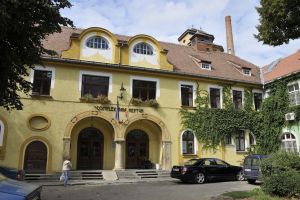 Baia Populară Neptun intră în reparaţii. Primăria Sibiu cheltuie peste 12 milioane lei