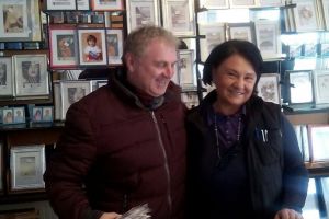 FOTO: Reprezentanţii PMP Alba au împărţit mărţişoare doamnelor şi domnişoarelor, în fiecare localitate din judeţ