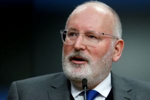Numărul 2 din Comisia Europeană, avertisment legat de Justiţie: „Nu începeţi să faceţi paşi înapoi“