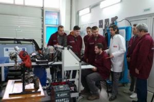 Invenţii, inovaţii şi lucrări ştiinţifice expuse la Facultatea de Inginerie Hunedoara