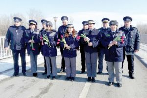 1 martie unionist! “Trafic” de mărţişoare la Albiţa-Leuşeni