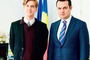 Un primar arestat înainte de alegeri spune că oficiali americani i-au cerut să numească o persoană într-o funcţie