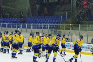 Hochei: Corona, la o victorie distanţă de semifinalele Erste Liga