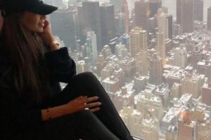 BĂTAIE cu STICLE şi PAHARE de Mărţişor! DIVELE din Bucureşti s-au MĂCELĂRIT. Dezvăluiri EXPLOZIVE - Galerie FOTO