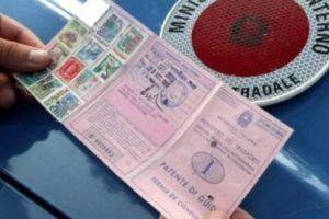  Două MINISTERE CONDAMNATE pentru comportament HOMOFOB. Ce i-au INTERZIS unui GAY