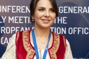 Fosta şefă AEP ameninţă cu înregistrări despre DNA Ploieşti. 