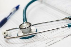 CNAS: Actele pentru decontarea serviciilor medicale primite peste hotare nu mai trebuie traduse de beneficiari