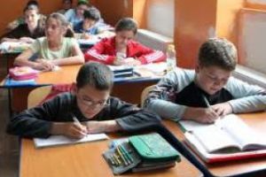 Elevii clujeni primesc 16.500 de burse în semestrul 2