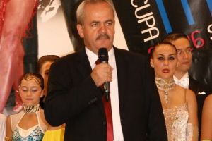 Elita dansului sportiv naţional, în concurs la Târgu-Mureş. Vasile Gliga, preşedintele Federaţiei Române de Dans Sportiv: „Ne propunem ca dansul sportiv să devină disciplină olimpică!”
