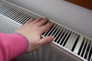 Apartamente îngheţate pe strada Miron Costin