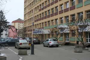 Regim nou pentru parcările de la Spitalul Judeţean de Urgenţă Bistriţa. De ce vor toate cultele capele