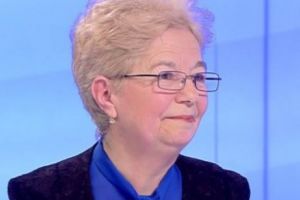 „Mă gândeam că MOR”. Mărturiile INCREDIBILE ale unei femei care a SUPRAVIEȚUIT CUTREMURULUI din 1977