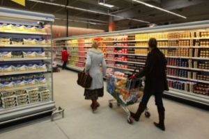 După valul de frig, urmează un val de scumpiri la alimente. Cu cât se va scumpi mâncarea în această primăvară