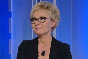 Cine este de fapt noul barbat al Danei Grecu! Prezentatoarea si actualul sot, Adrian Chera, vor deveni in curand parinti