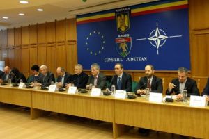 În Argeş, încă un ministru, încă o şedinţă…