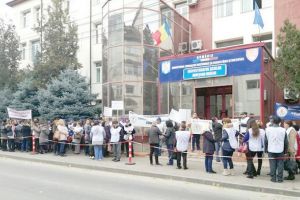 Legea salarizării (deloc) unitare s-a tăiat ca maioneza: Învăţământul dă startul protestelor adevărate