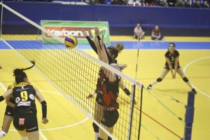 Campioanele de la Blaj, prea puternice pentru UVT Agroland