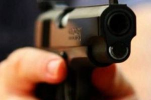 Arme de foc neletale, arme albe şi articole pirotehnice ridicate de poliţiştii gălăţeni