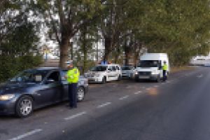 Tanar de 21 de ani conducea un autoturism fara permis