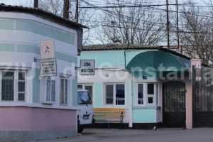 Tineri, escortati la Penitenciarul Poarta Alba. Ce infractiuni au comis si ce pedepse vor executa