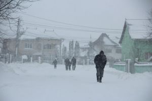 Încă un bărbat a fost găsit îngheţat