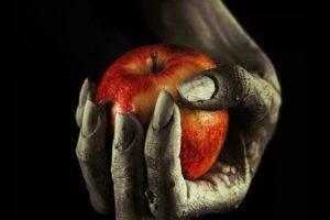 Un cunoscut MEDIC AVERTIZEAZĂ: AJUTĂM dezvoltarea CANCERULUI fără să ştim. „Doza face otrava”