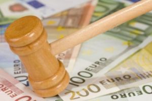 Bunuri ale SC Distileriile Regun SRL Reghin, scoase la licitaţie!