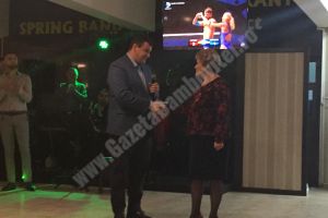 Eugen Tomac, la petrecerea doamnelor din PMP Dâmboviţa