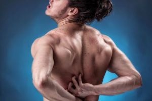 Sigur ai auzit expresia ”Stai ca un junghi în coaste”, dar din punct de vedere medical, ai idee cât de grav e?