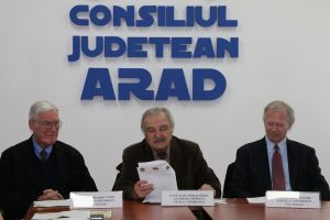 Doi profesori universitari americani au vorbit despre cum s-a văzut de dincolo de Ocean Marea Unire