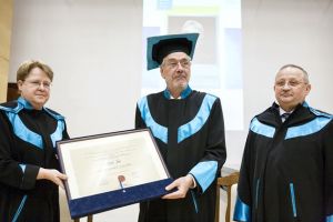 Marcel Iures a devenit Doctor Honoris Causa al Universitatii de Vest Timisoara