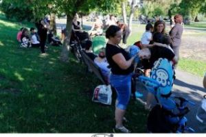 Proiect de lege: UNELE mame care alăptează în public pot fi amendate