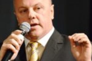 Nelu Popa: „Demnitate şi Onoare! Două atribute la care clasa politică românească a rămas corigentă în ultimii ani“