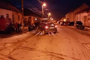 Depăşire regulamentară, nereuşită. Șoferul a ajuns la spital