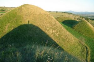 Misterioasele PIRAMIDE din România, de care foarte puţini ştiu! (FOTO + VIDEO)