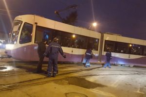 Inca un tramvai Armonia blocat pe sine, la Timisoara