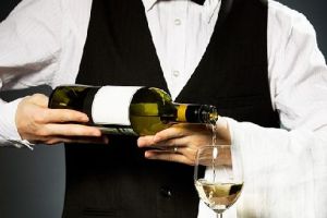 Restaurante, ferme şi cabinete veterinare, verificate de ITM Mureş. Peste 30 de amenzi aplicate pentru muncă nedeclarată!