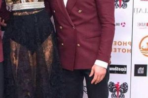 Aşa a apărut Pepe la un eveniment monden, dar când a intrat soţia lui toată lumea a întors capul. Raluca a făcut senzaţie cu outfit-ul ei