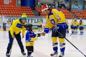 „The Ice wolves”, un eveniment caritabil, în care îţi poţi întâlni hocheistul preferat