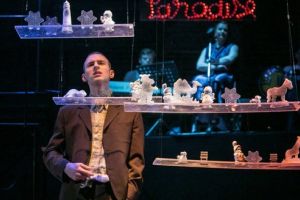 Spectacol despre fragilitate: „Menajeria de sticlă”