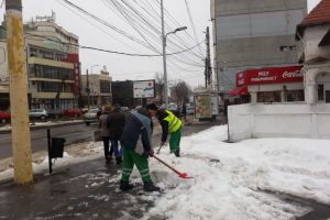 Actiuni de deszapezire ale Primariei Constanta. Peste 150 de angajati actioneaza in municipiu