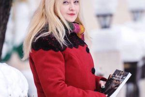 Intalnire cu scriitoarea timisoreana Corina Ozon