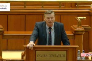VIDEO: Deputatul PNL de Alba Corneliu Olar a ridicat parlamentarii în picioare