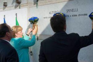 MUTILAREA Europei: Trei CADAVRE VII au jurat la GROAPA unui comunist