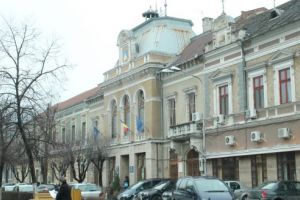 Testări profesionale, la Primăria Deva, pe posturile restructurate