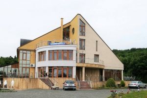 8 Martie la Complexul turistic „Grădina Edenului” Bistriţa